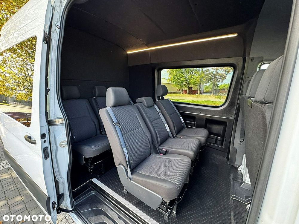 Mercedes-Benz Sprinter - 6
