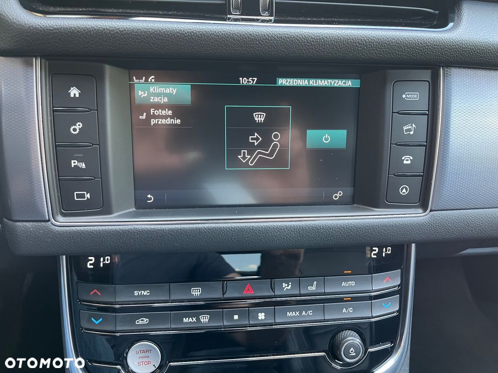 Jaguar XF 20d R-Sport - 20
