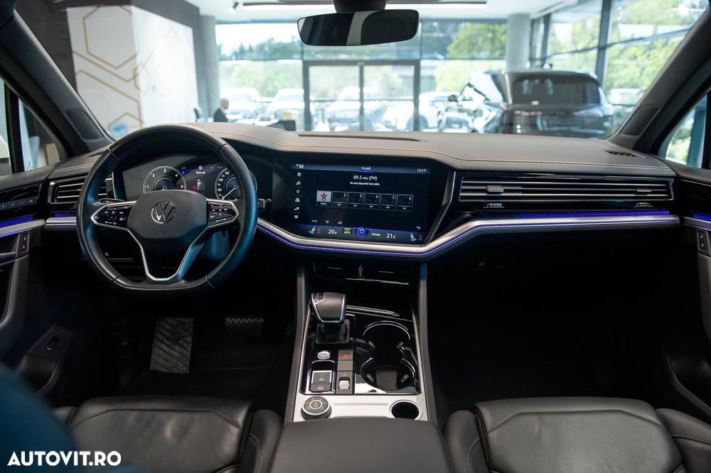 Volkswagen Touareg V6 TDI Elegance - 6