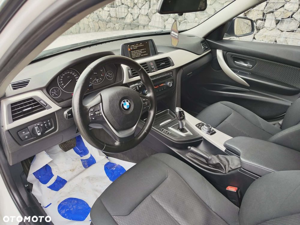 BMW Seria 3 318d Blue Performance Sport Line - 20