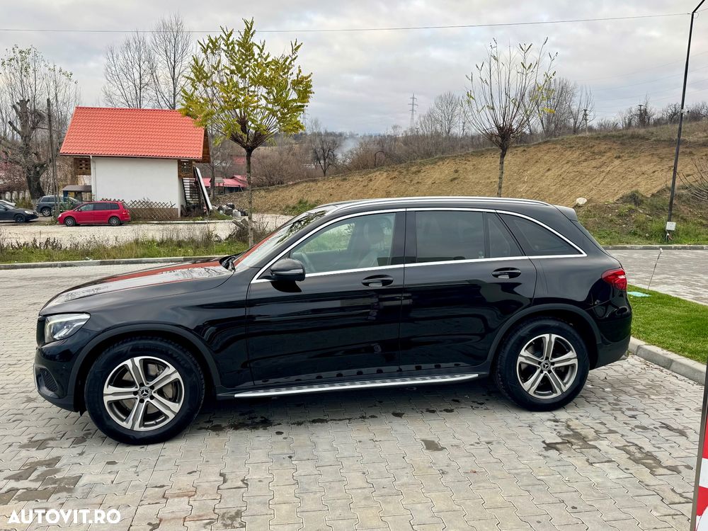 Mercedes-Benz GLC - 30