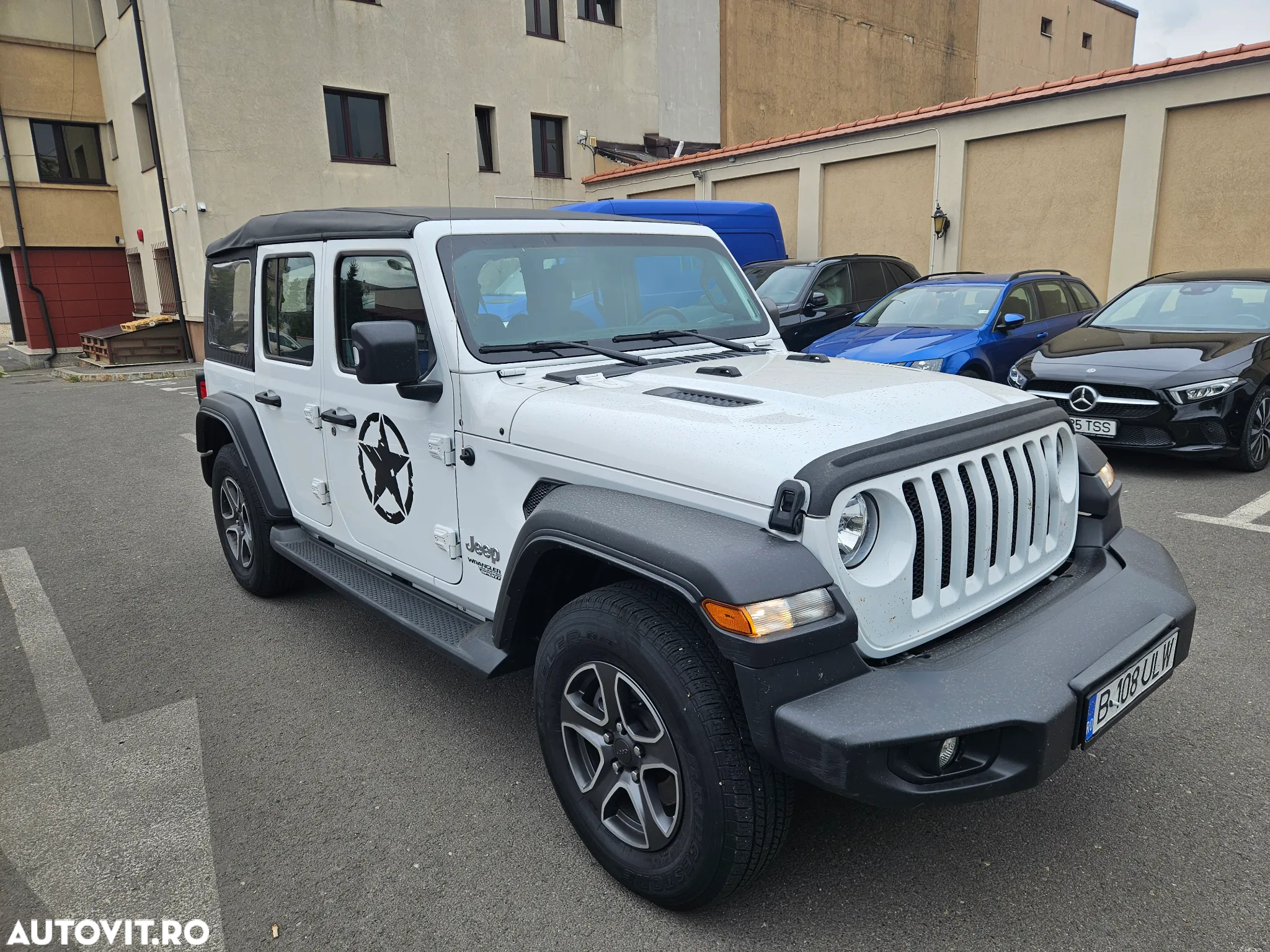 Jeep Wrangler - 4