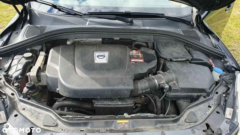Volvo XC 60 D4 AWD Geartronic RDesign - 14