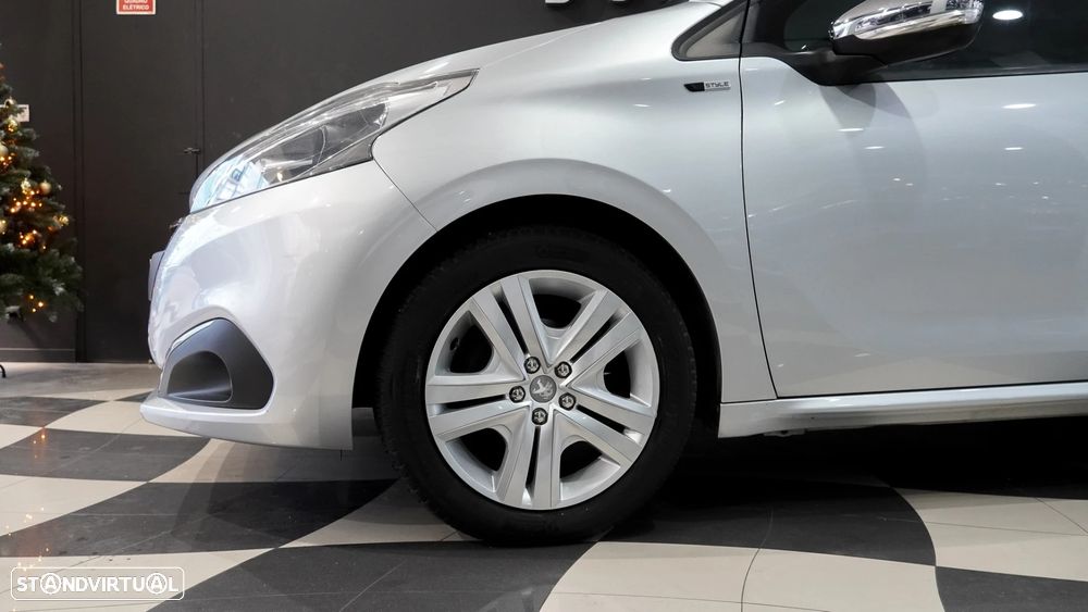 Peugeot 208 1.2 PureTech Style - 7