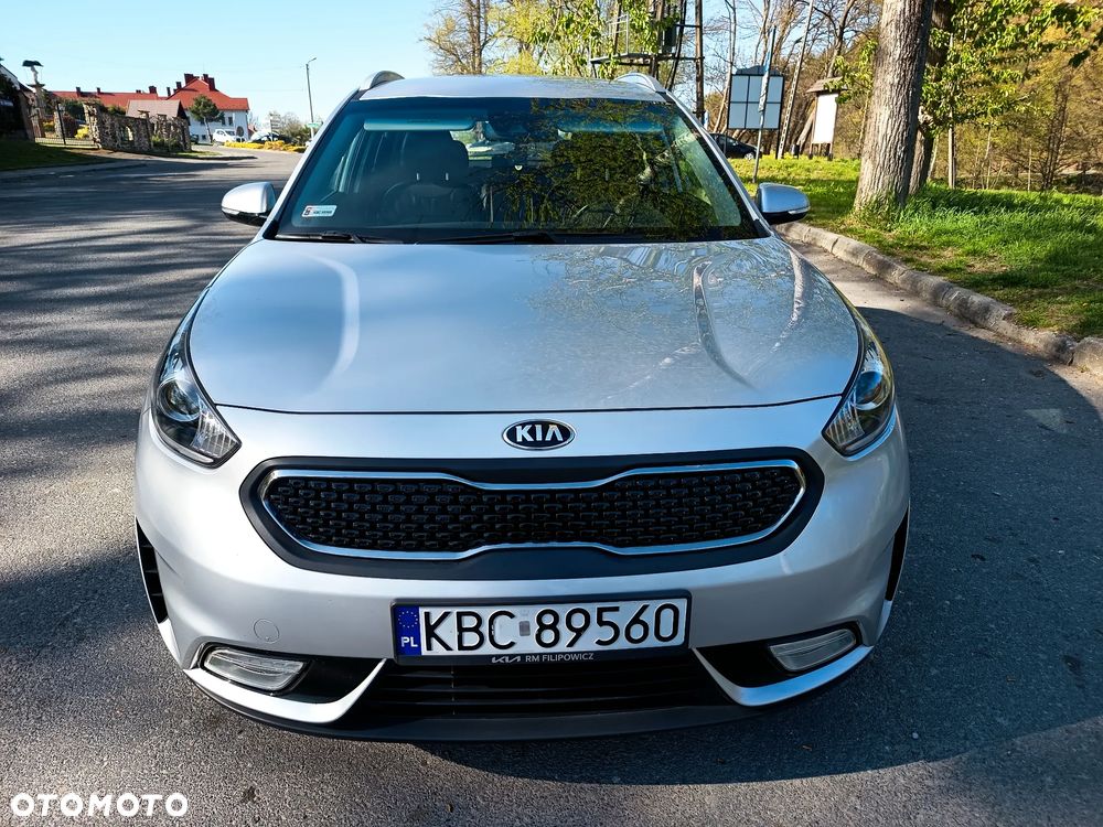 Kia Niro 1.6 GDI Hybrid L - 2