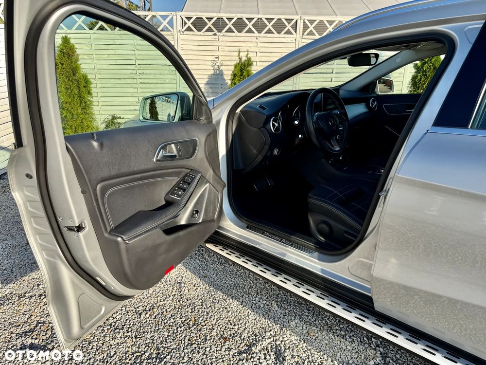 Mercedes-Benz GLA 180 (CDI) d 7G-DCT Style - 32
