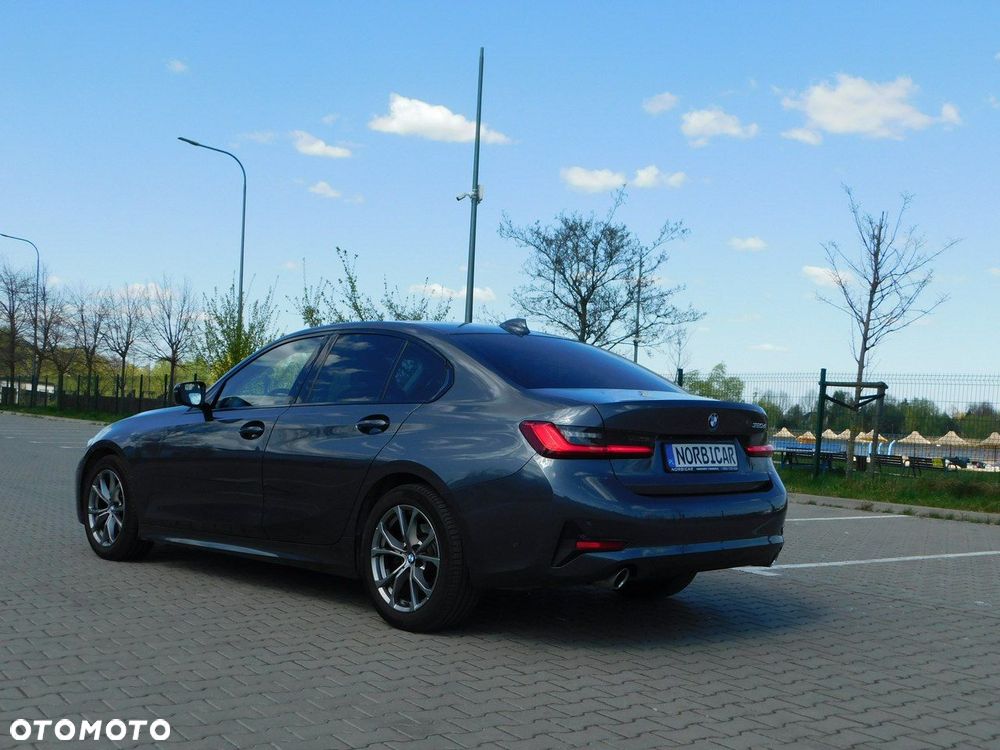 BMW Seria 3 320d Sport Line Shadow sport - 6