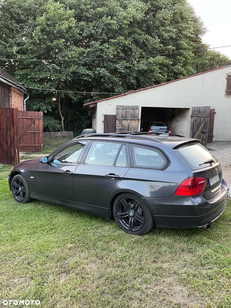 BMW Seria 3 318d - 8