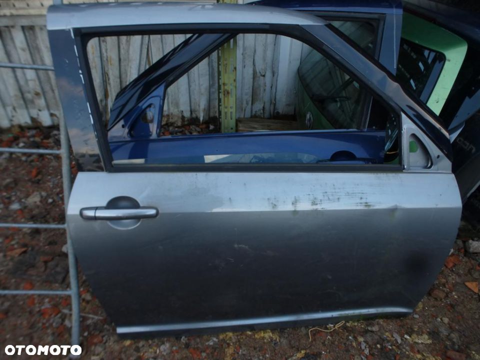 DRZWI PRAWE SUZUKI SWIFT 3drzwi - 1