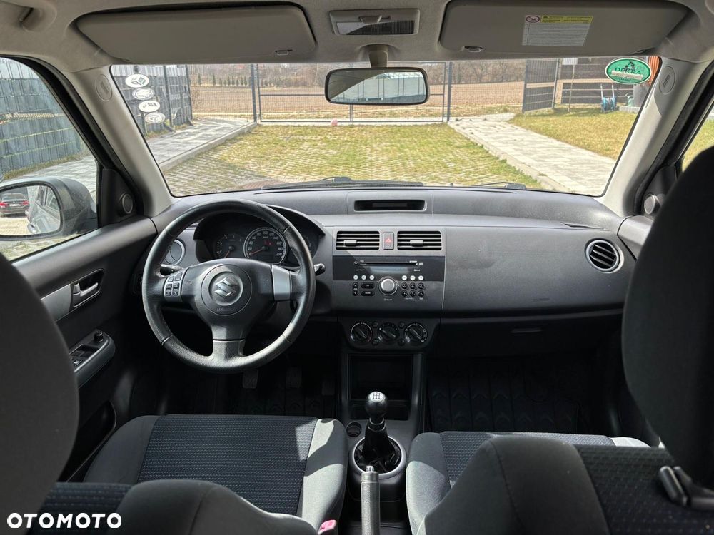 Suzuki Swift 1.3 DDiS Comfort - 25