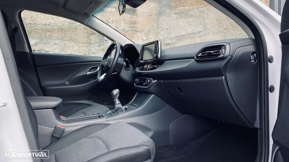 Hyundai i30 1.0 T-GDI Style Plus - 10