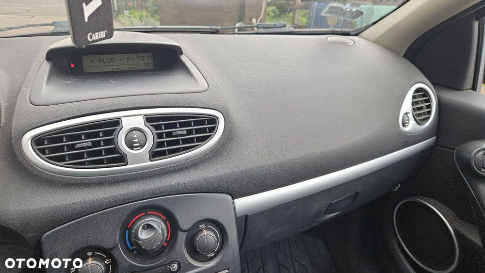 Renault Clio - 6