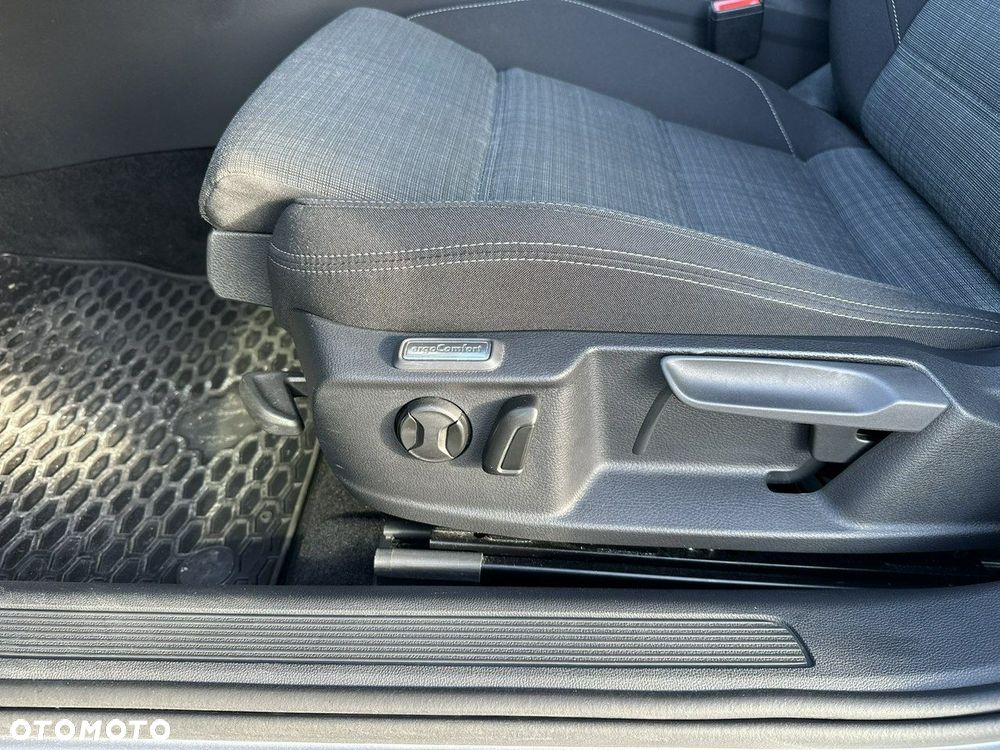 Volkswagen Passat 2.0 TDI EVO Business - 15