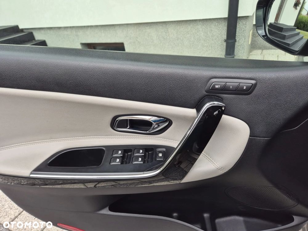 Kia Ceed - 12