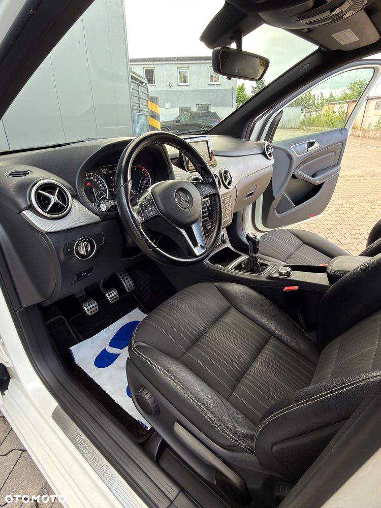 Mercedes-Benz Klasa B 200 CDI (BlueEFFICIENCY) - 28