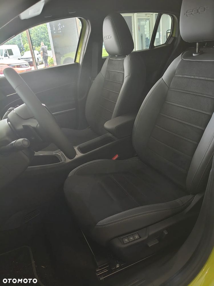 Fiat 600 1.2 Turbo Sport eDCT - 9