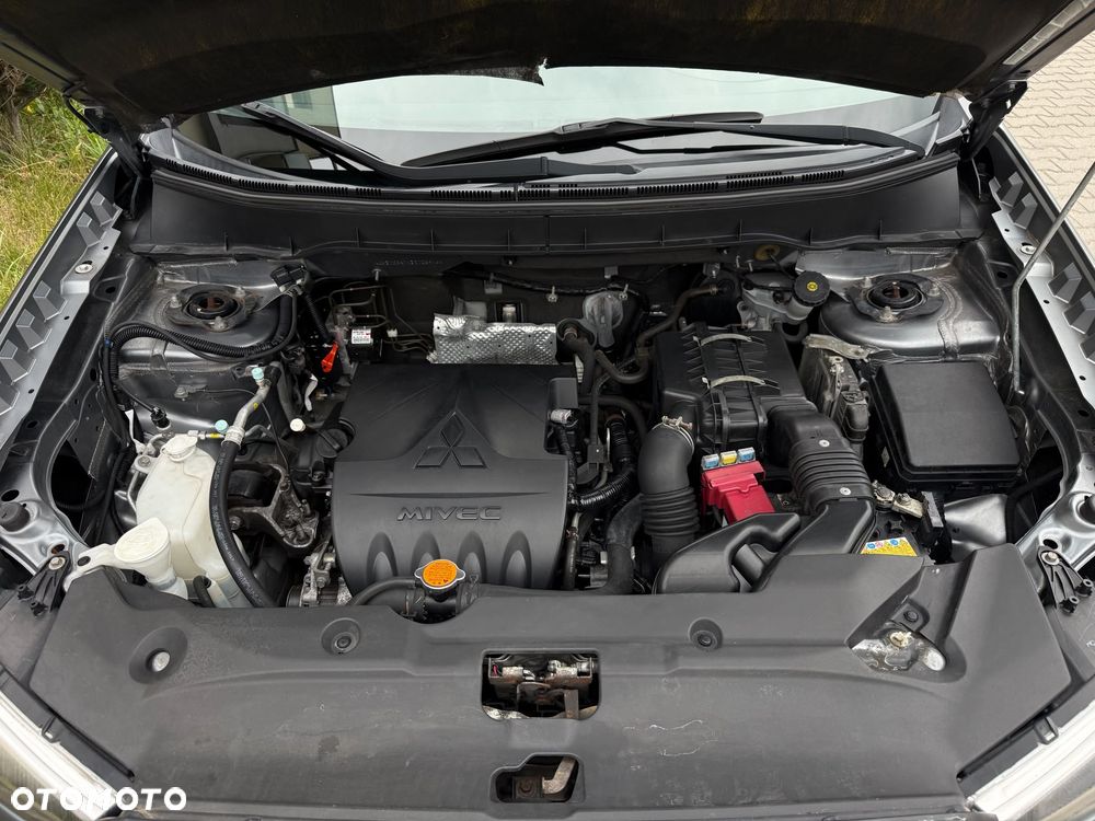 Mitsubishi ASX - 8