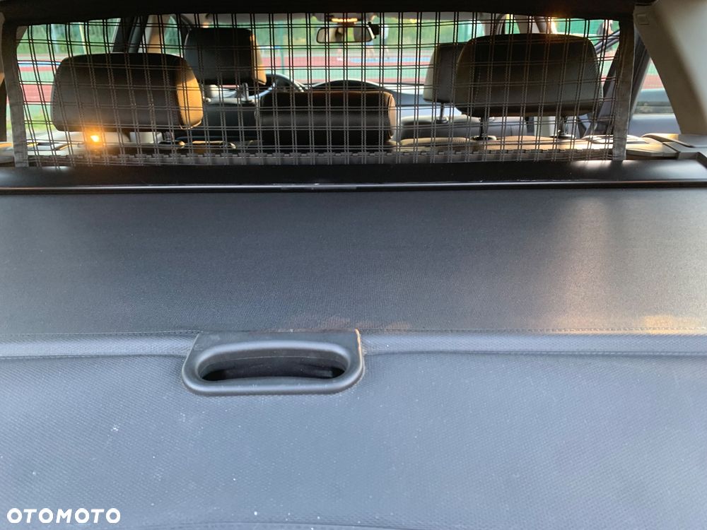 BMW Seria 3 320d Efficient Dynamics Edition Sport Line - 4