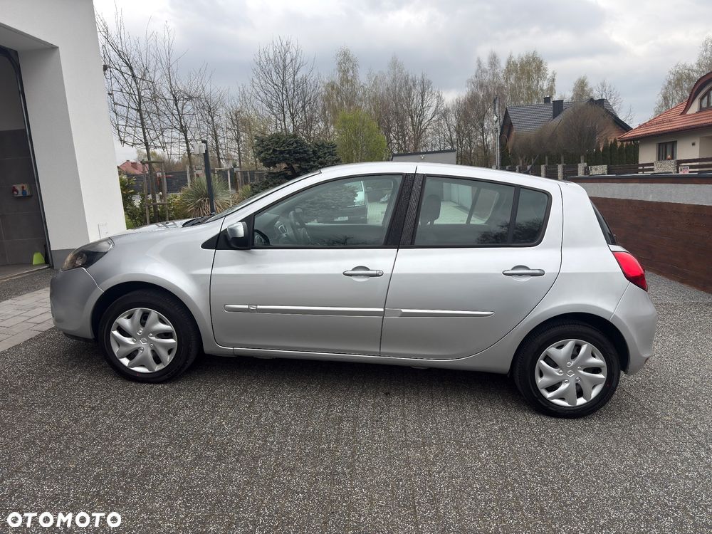 Renault Clio 1.2 16V Alize Euro5 - 5