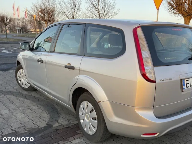 Ford Focus 1.6 TDCi Ambiente - 2