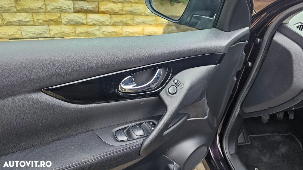 Nissan Qashqai 1.2 DIG-T TEKNA - 22