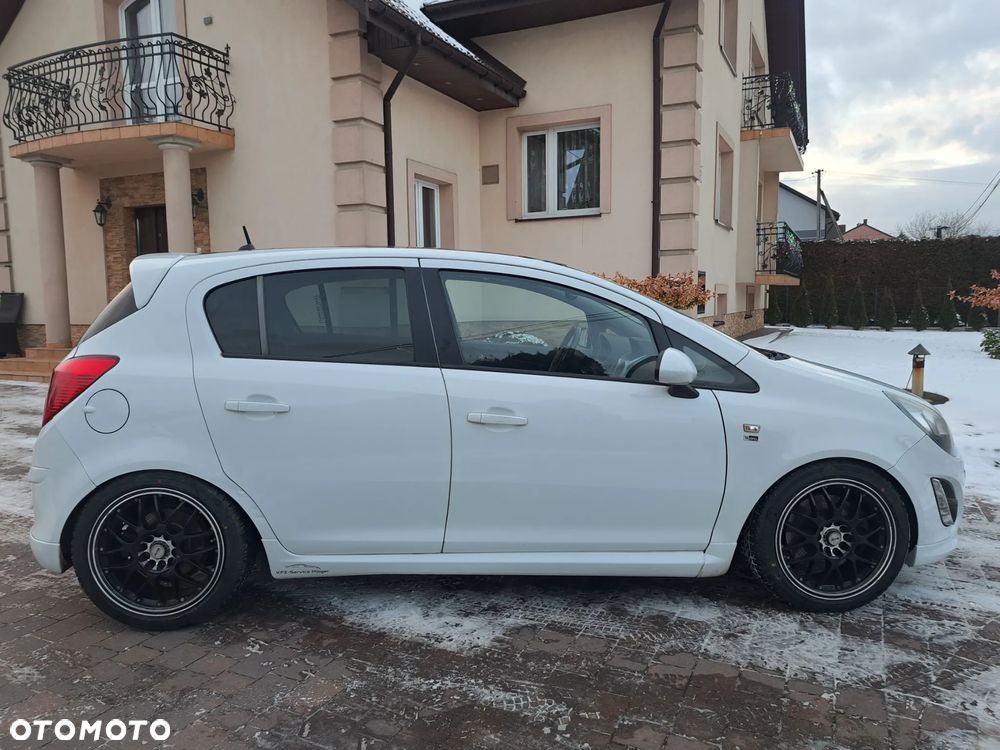 Opel Corsa 1.6 Turbo 150 Jahre - 26