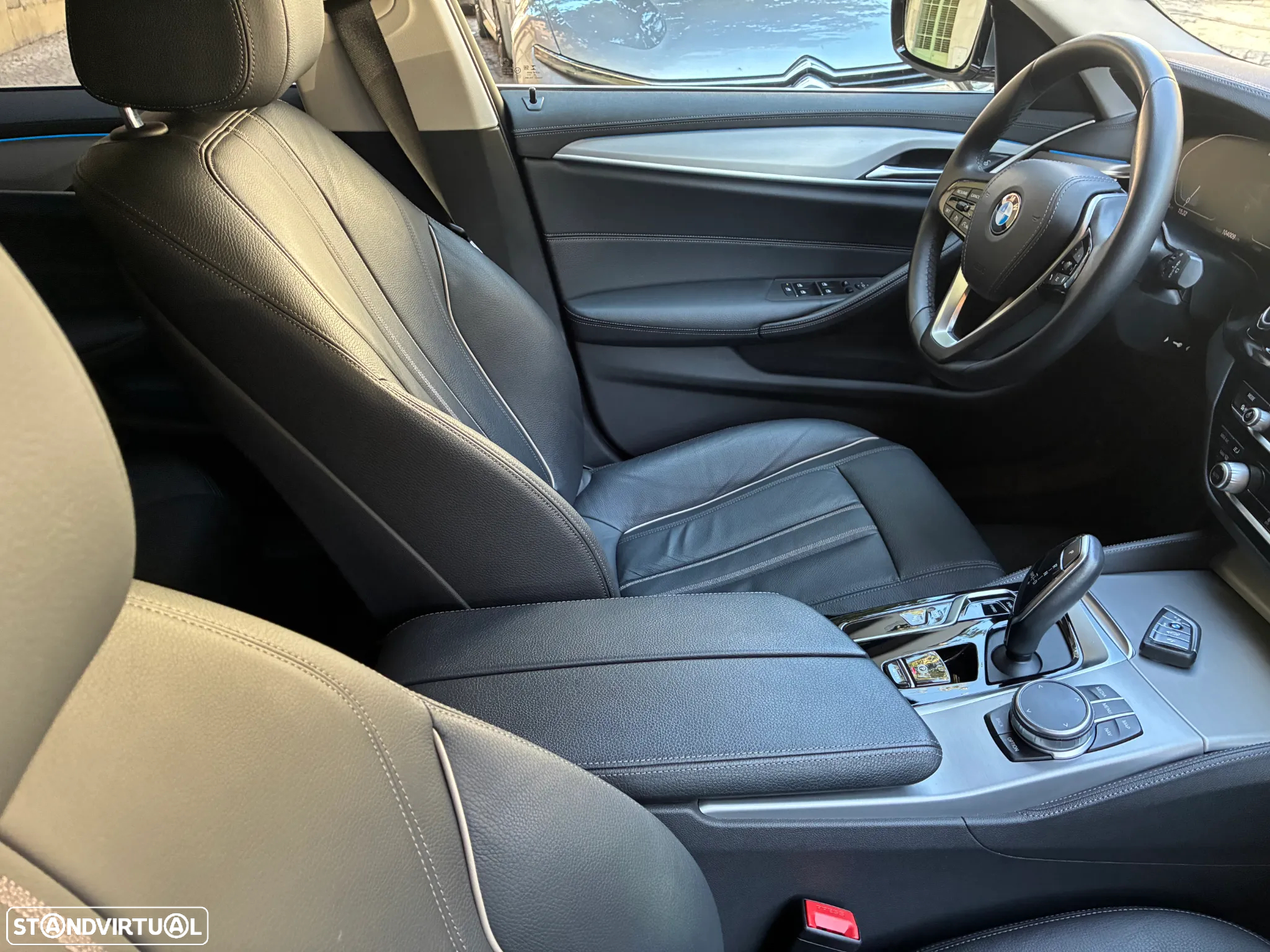 BMW 530 e iPerformance Line Luxury - 24