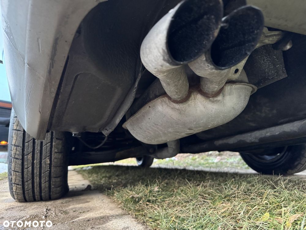 Mercedes-Benz W124 (1984-1993) - 13