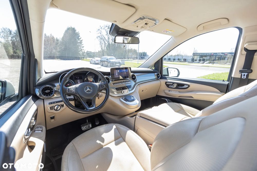 Mercedes-Benz Klasa V 300 d 4-Matic Exclusive 9G-Tronic (d³ugi) - 17