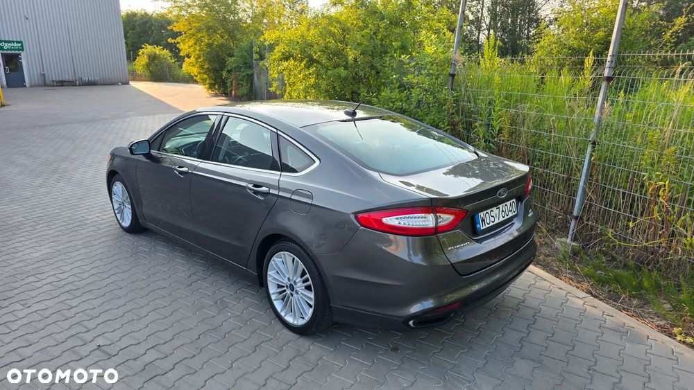 Ford Fusion 2.0 EcoBoost Titanium - 5