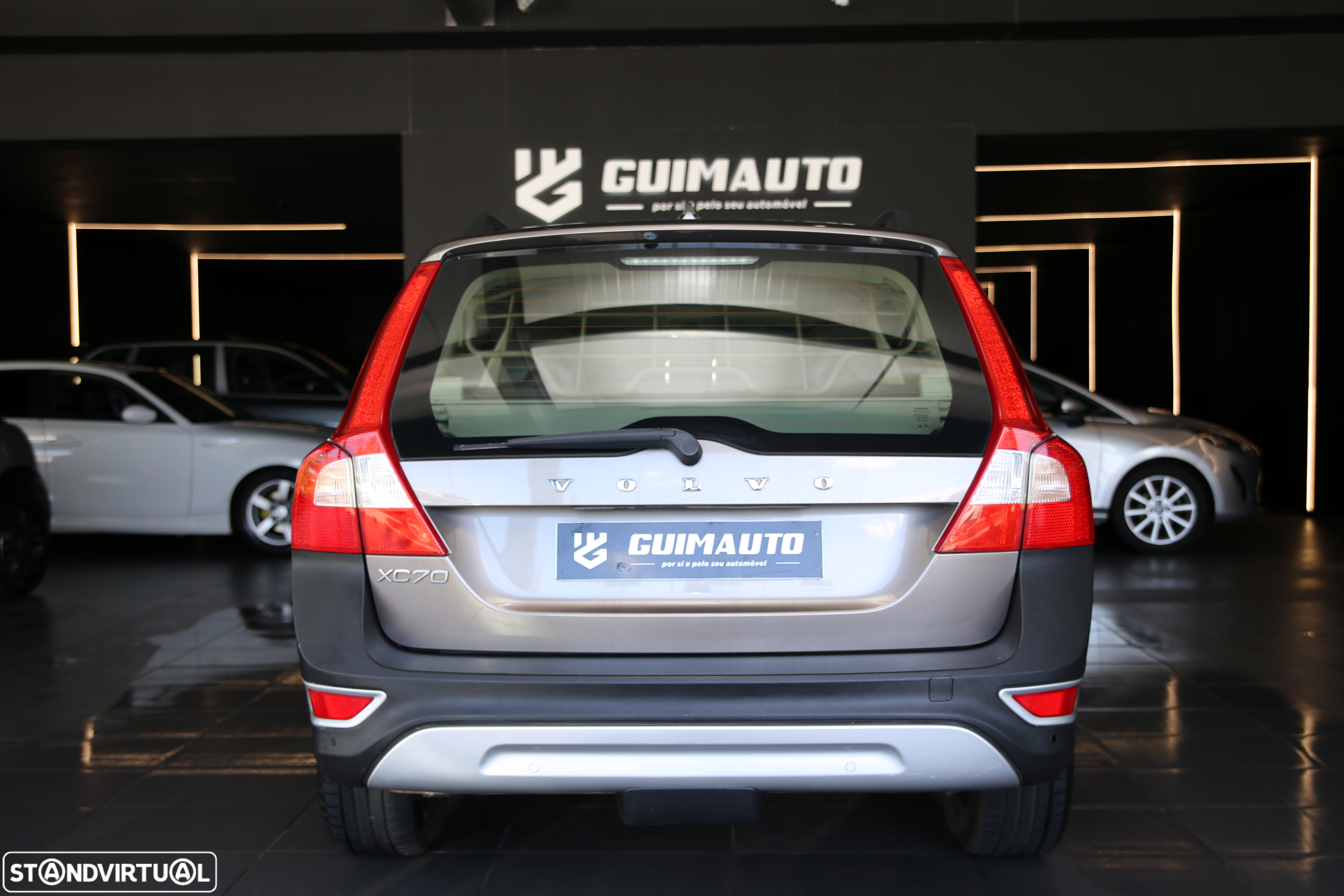 Volvo XC 70 D5 AWD Aut. Summum - 9