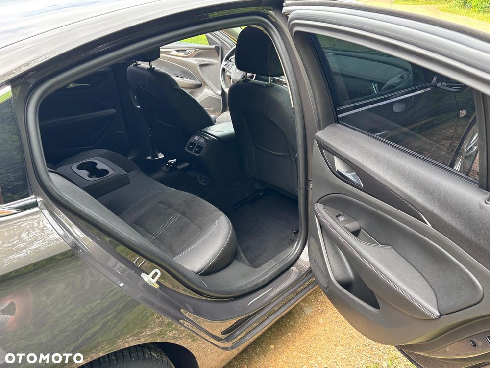 Opel Insignia 1.5 Business - 12