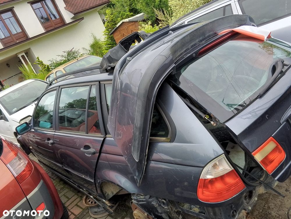 BMW E46 (98 - 01r.) 2.0 D 136KM. Silnik M47D20 Skrzynia S5D 280Z - THCI lakier 400 – STAHL GRAU. Cały na części GWARANCJA !!!  Przód Tył Zestaw Komplet Drzwi Klapa Zderzak Błotnik Maska Grill Atrapa Szyba Pas Lampa Lusterko Boczki Fotel Kanapa Kokpit Deska Rozdzielcza Przełącznik Włącznik Sterownik Przewody Wiązka Instalacja Moduł Komputer Czujnik Listwa Pompa Alternator Wtryski Głowica Rozrusznik Kompresor Sprzęgło Dwumas Silnik Skrzynia ABS Klimatyzacji Paliwa Wspomagania Kolektor Turbina Przepustnica Zawór Chłodnica Koło Hak Belka Sanki Zawieszenie Mcpherson Półoś Amortyzator Wydech Tłumik Zacisk Most - 4