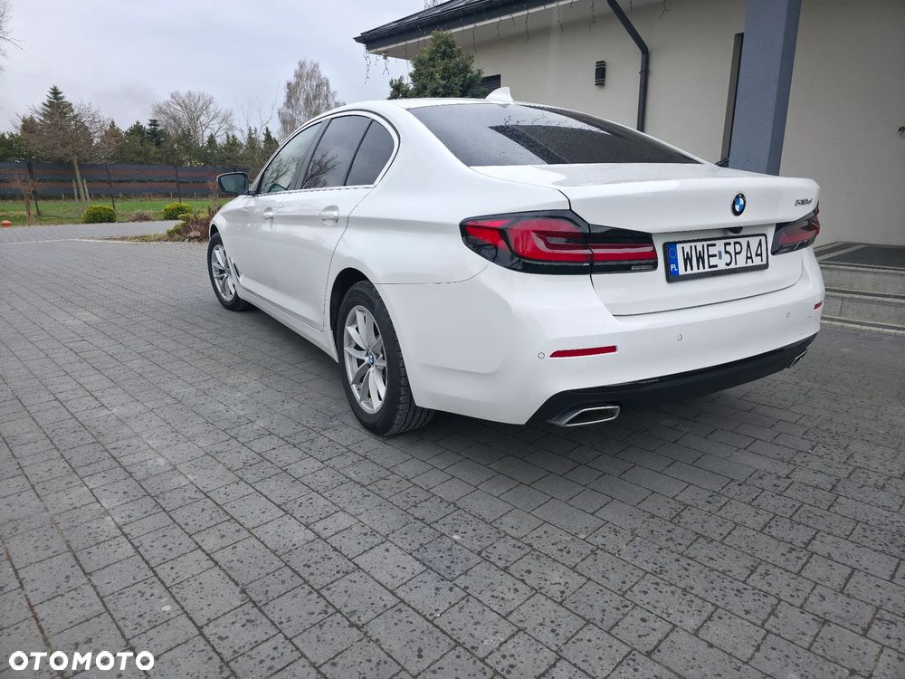 BMW Seria 5 518d - 8
