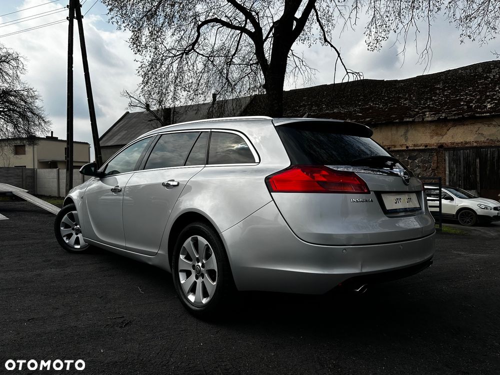 Opel Insignia 2.0 Turbo Cosmo - 11