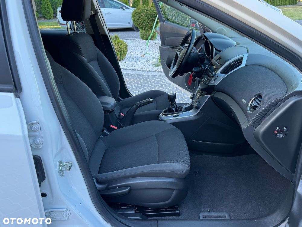 Chevrolet Cruze 1.8 LT+ - 34