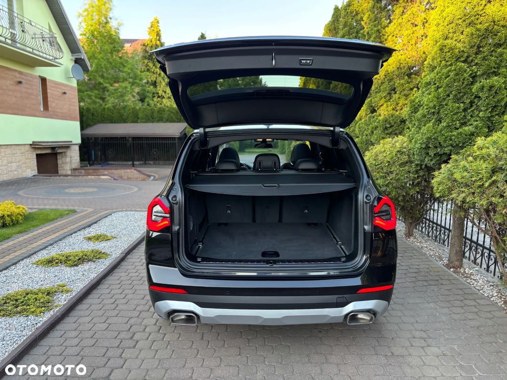 BMW X3 sDrive18d sport - 17