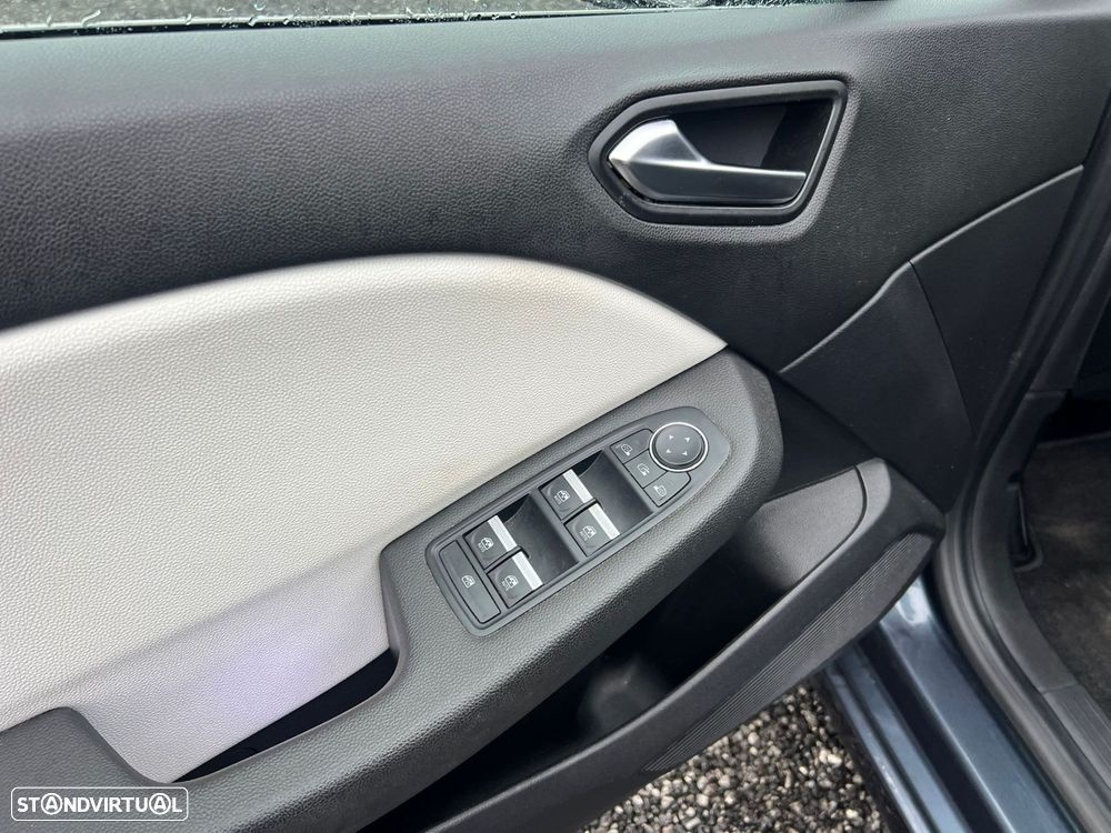 Renault Clio 1.0 TCe Intens Bi-Fuel - 36