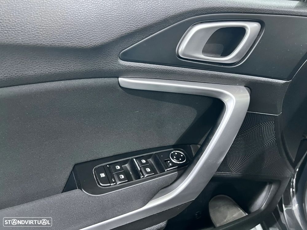 Kia Ceed 1.0 T-GDI Drive - 10