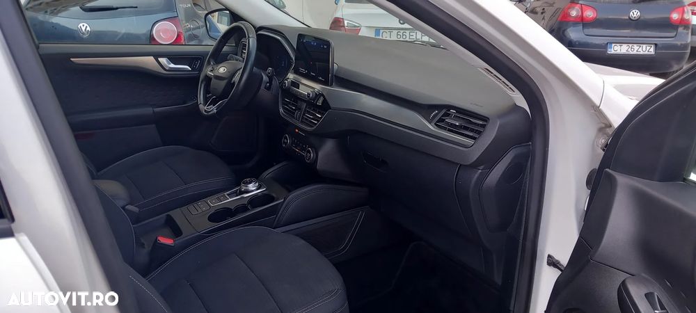FORD Kuga 2021 — imagine 9