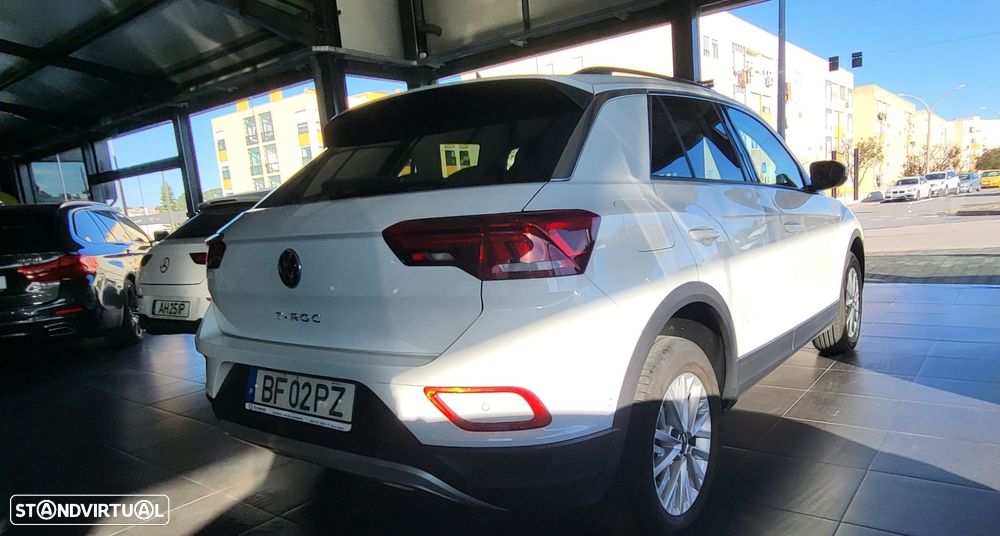 VW T-Roc 1.0 TSI Life - 24