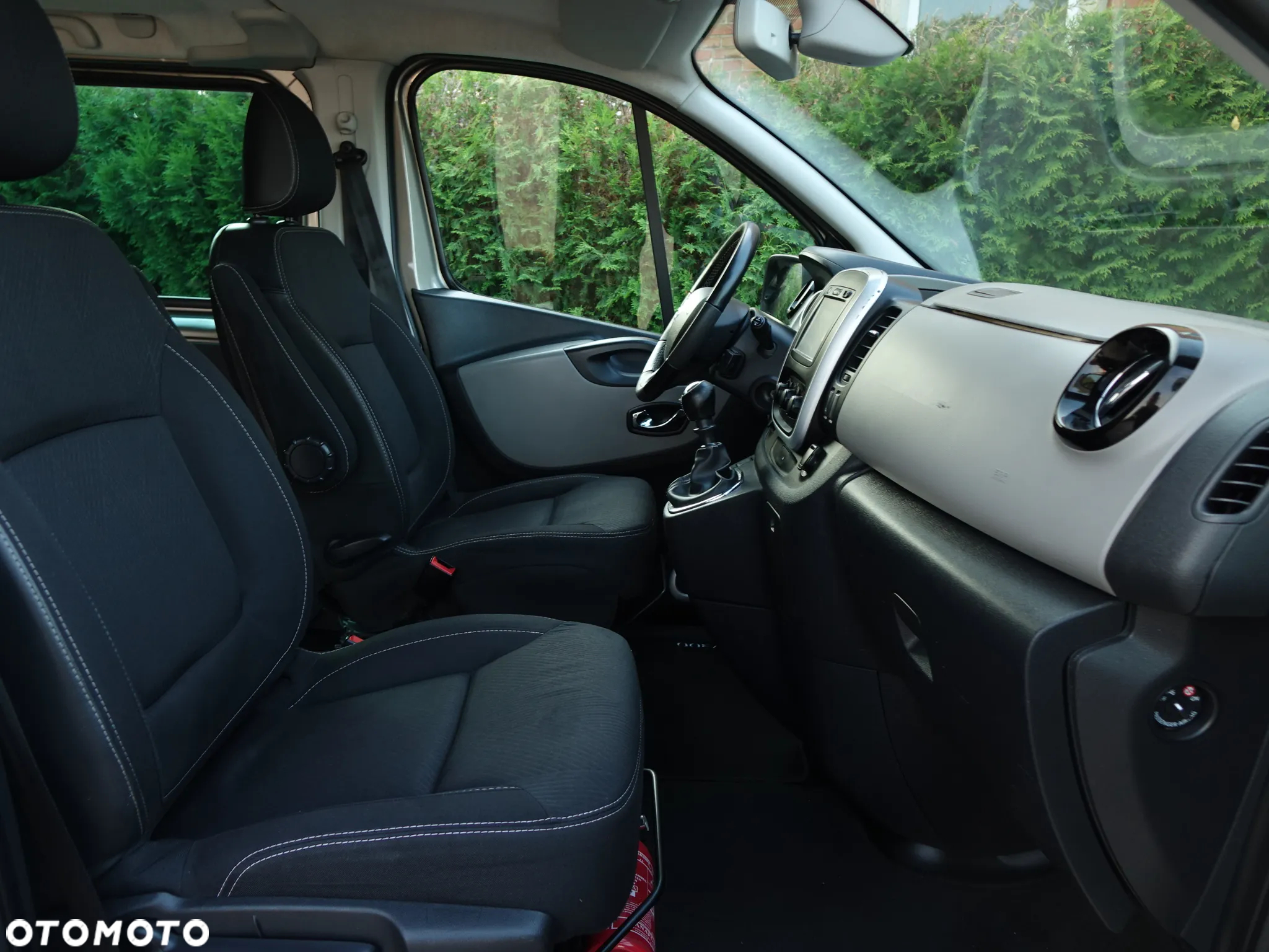 Renault Trafic - 8