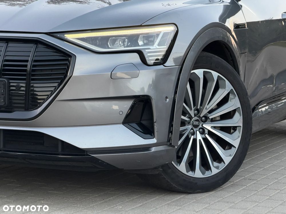 Audi e-tron 55 Quattro Advanced - 36