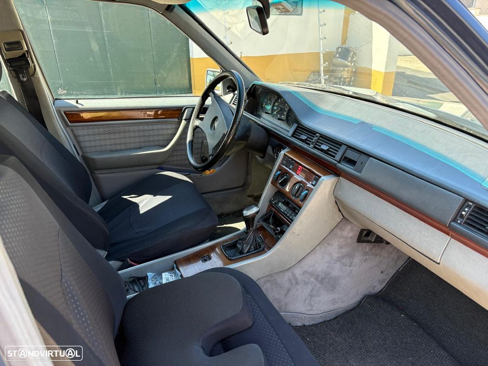 Mercedes-Benz W124 (1984-1997) 250 TD - 13