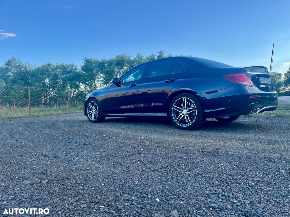 Mercedes-Benz E 43 AMG 4MATIC Aut - 9