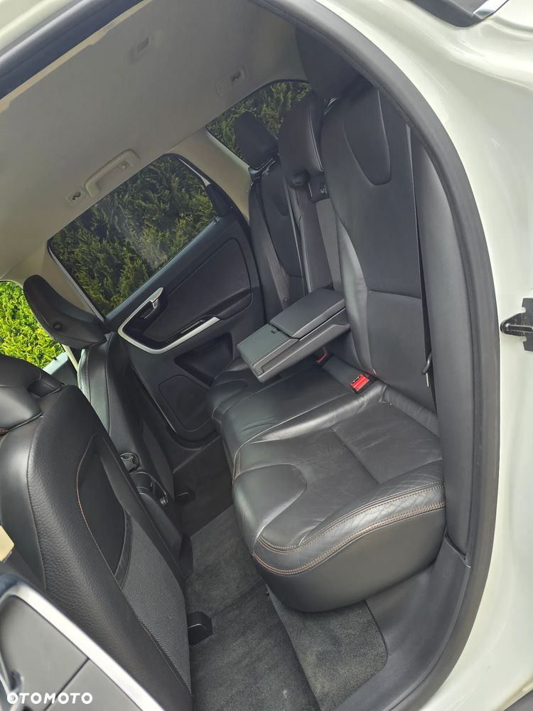 Volvo XC 60 D3 Momentum - 17