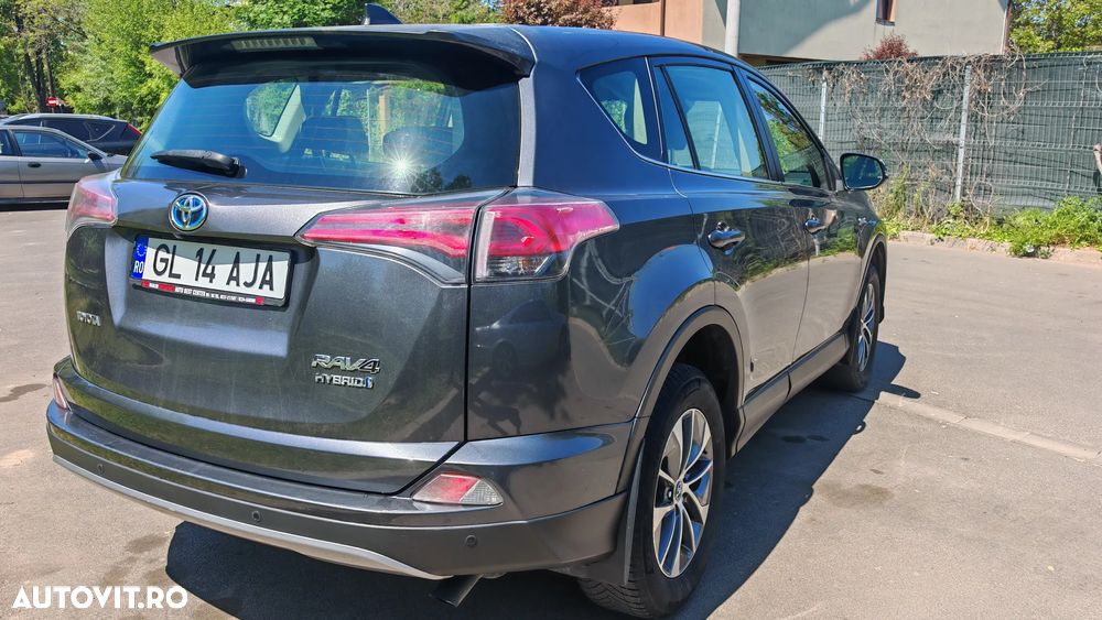 Toyota RAV4 - 2