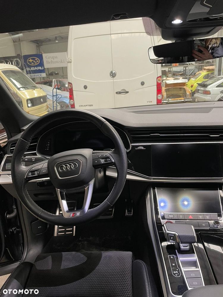 Audi SQ8 - 9