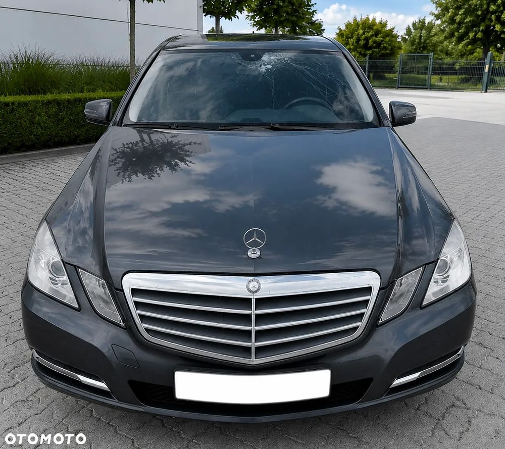 Mercedes-Benz Klasa E 300 CDI BlueEff - 3