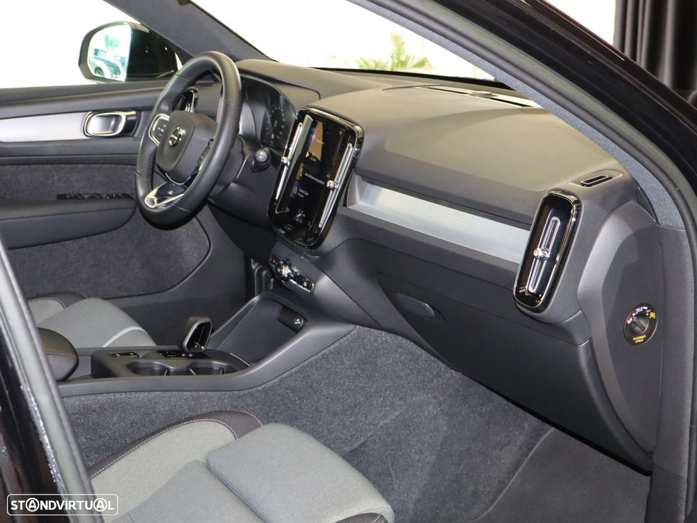 Volvo XC 40 T5 Recharge DKG Inscription Expression - 17